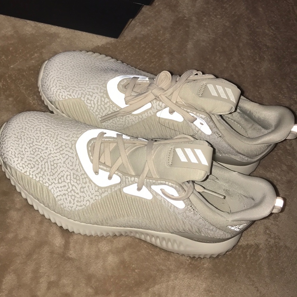 BRAND NEW Adidas Alpha Bounce